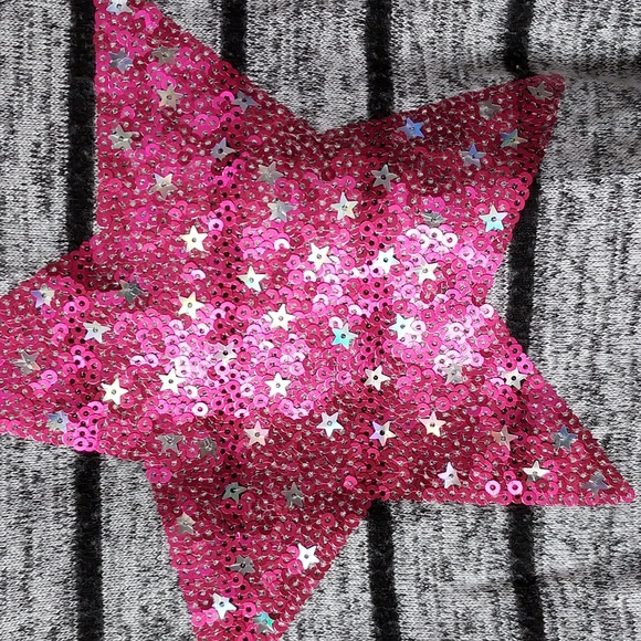 Arizona long sleeve high/low medium (10-12) grey black w/pink star - Picture 4 of 7